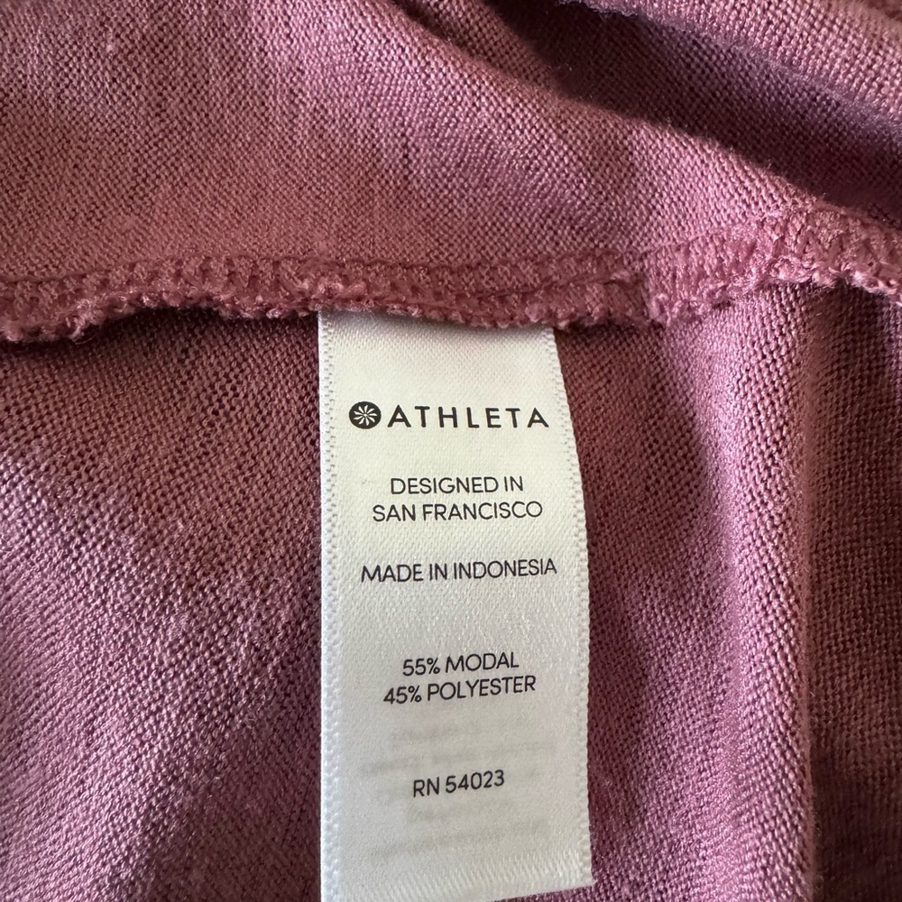 Athleta Women's Sleeveless Top - Raspeerry - Picture 6 of 6